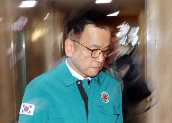 (3보)최 권한대행, 무안공항 여객기사고 현장 도착…”인명 구조 최우선”