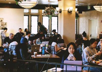 UCLA 교내 커피숍서 신체노출 남성 체포