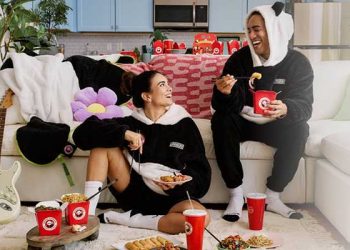 ‘판다익스프레스’  후드티 쏜다 … 전국 매장 선착순