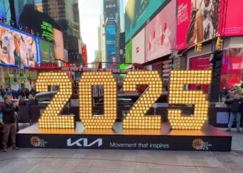 미국인 대다수 우울한 전망 …”2025년 정치적 갈등과 불확실성의 시기 될 것”