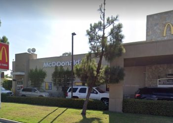 OC 맥도날드 주차장서 칼부림 주민 1명 사망