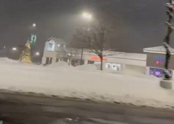 10년 만에 최대폭설 … 항공대란 9천여편 결항, 지연(영상)