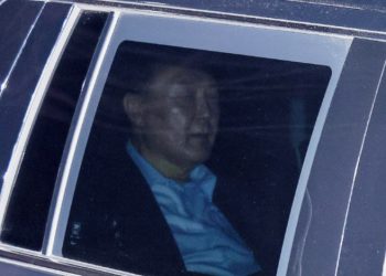 尹대통령 구속, 헌정사 현직 최초 …법원 “증거인멸 우려”, 수사 비협조적 태도