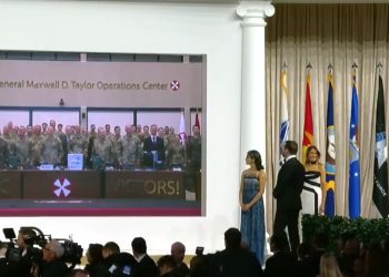 트럼프, 주한미군과 영상통화 … “한국 어떠냐? 김정은 잘 지내냐?” (영상)