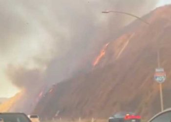 ‘아찔했던 순간’ 그라나다 힐스 405번 Fwy 산불