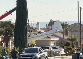 LA 템플시티 주택가 경비행기 추락 … 인명피해 제로 기적