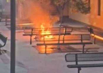 “OC 중학교 화재, 학생들 방화였다” … 고교생 2명 체포