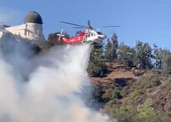 ‘아슬아슬’ 가슴 졸이는 LA … 그리피스 천문대 방화 산불