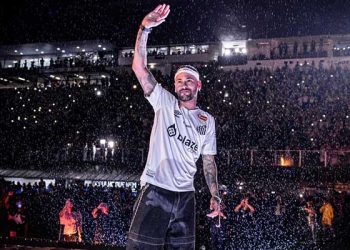 사우디 알힐랄 떠난 네이마르, 친정팀 산투스 복귀.. 역대급 먹튀