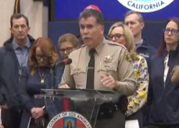 ‘인간의 추악함’ 산불 피해 지역서 약탈 20명 체포 “관용 없다”