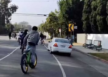 한인타운 올림픽가 자전거 라이더들 위협, 벤츠 차량 수배