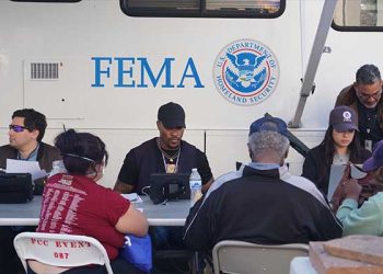 이튼산불 알타데나 지역에  FEMA 재해복구센터