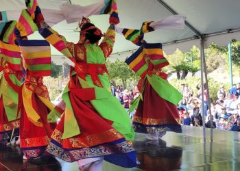 LA 동물원 설날 행사 .. 이정임 무용단 전통무용 선보여