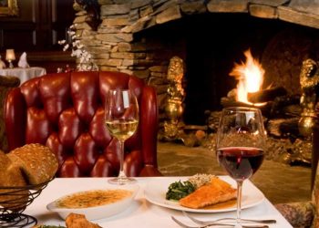 최고의 로맨틱 레스토랑 탑100 … 한인들 인기 플러튼 ‘서밋하우스’도