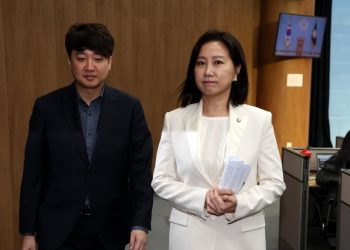 허은아, 이준석에 “끝까지 전쟁…집안도 못다스리면서 대선출마”