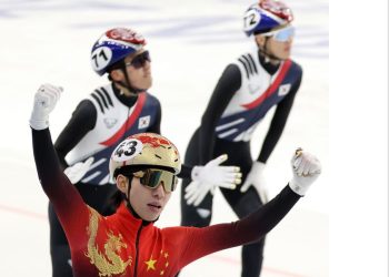 金 따고 오열 린샤오쥔(임효준) …中 언론 “귀화 후 비난 힘들었을 것”[하얼빈AG]