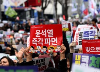 광주 금남로서 탄핵 찬반 집회 …인파운집 ‘세 대결’