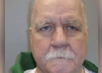 사형수, ‘총살형’ 선택…”독극물 못 믿고, 전기의자 잔인”