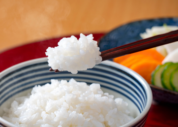 ‘극심한 쌀 품귀’ 일본 쌀값 3배 폭등… “밥 대신 야키소바”