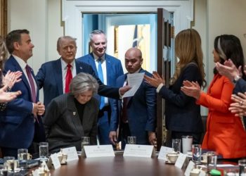 14세 이상 모든 불체자, 지문∙주소 등록 의무화 … 미등록 처벌, 벌금5천달러∙6개월징역∙추방