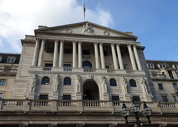 금값 천정 부지…’금괴’ 비행기로 실어 나르는 월가