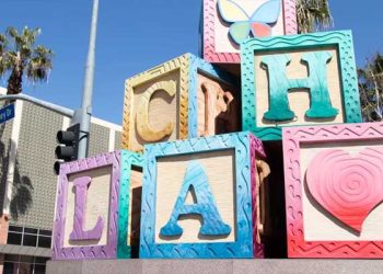 LA 아동병원, 미성년자 성전환 호르몬 처지 중단 선언