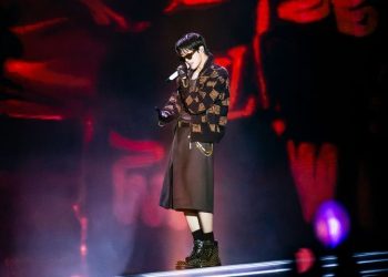 BTS 제이홉, 빅뱅 지디&태양·블핑 로제 프랑스 자선공연 무대