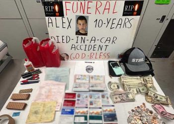 [이런일도] 11년 전 실종아동 사진으로 가짜 장례식 사기