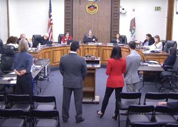 산불로 집 불탄 교사들 해고 당해 … 패서디나 교육구, 교사 150명 감원