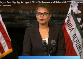 캐런 배스 LA 시장, 리콜 직면 … 33만명 서명 받아야