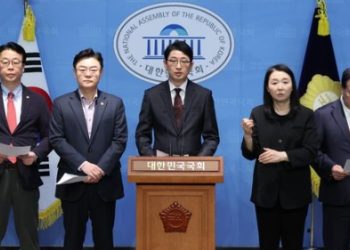 점입가경 한국정치 …공수처장 검찰 고발, 검찰총장 공수처 고발