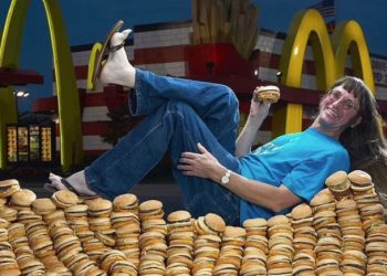 50년간 빅맥 3만5000개 먹은 남성…충격적인 건강 상태