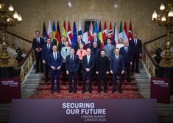 젤렌스키, ‘굴욕회담’ 후 한발 물러서…”미와 광물협정 서명준비”