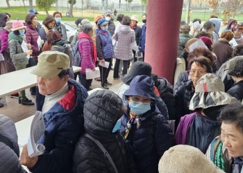 시니어센터, 2학기 수강접수 시작 …첫날 271명 몰려