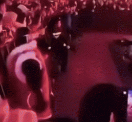 AI 휴머노이드 로봇 인간공격 … 섬뜩한 오작동(영상)