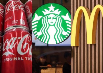 “트럼프 광기 싫어”…코카콜라·스타벅스·맥도날드 불매확산