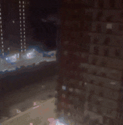 우크라, 사상 최대규모 드론 공격 … 337대 격추돼(영상)