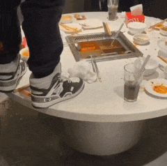 ‘소변테러’ 식당…결국 “고객 4000여명에 배상”(영상)