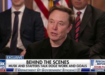 “재정적자 1조 달러, 일지출 40억 달러 줄인다”