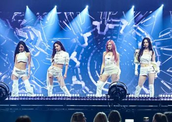 에스파·제니, ‘빌보드 위민 인 뮤직’ 수상 “전 세계 여성에게 영감”