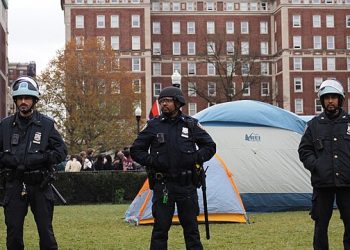 ICE, 시위 참가 유학생 체포∙영주권 박탈 … ‘시민권자 결혼’ 컬럼비아 대학원생, 추방 위기