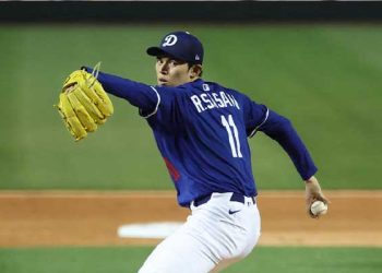 ’99마일’ 사사키, 3이닝 무실점…김혜성은 결장