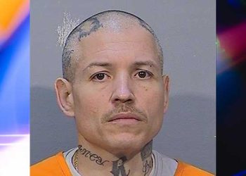 종신형 수감자가 교도관 공격, 살인 미수 혐의 추가