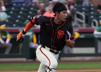 ‘허리 통증’ 이정후, 초비상 … MRI 검진 받았다.