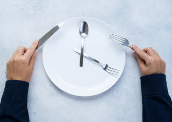 “4:3 간헐적 단식이 살 빼는데 더 효과적”