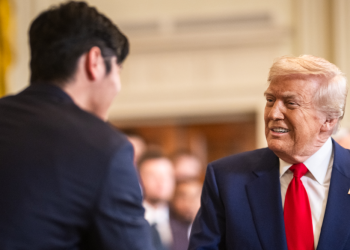 우승팀 다저스, 백악관서 트럼프 만났다