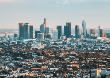 뉴욕 1위, LA 5위… 서울 5계단 하락 24위 밀려, 가장 큰 폭 추락