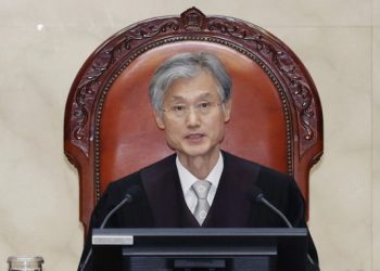 “조희대 대법원장 탄핵하라” … 이재명 강성지지자들 격한 반응