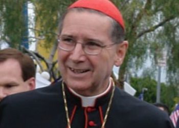 ‘아동성학대 부실대응’ 전 LA 대주교, 교황 장례식 역할 논란