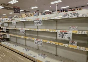 “가격 차 2배”…한국 온 일본인들, 낑낑거리며 들고 가는 것